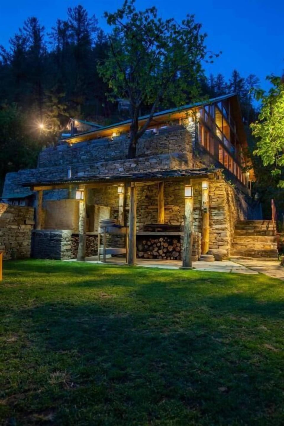 Deluxe Villa, Mountain View | Property grounds