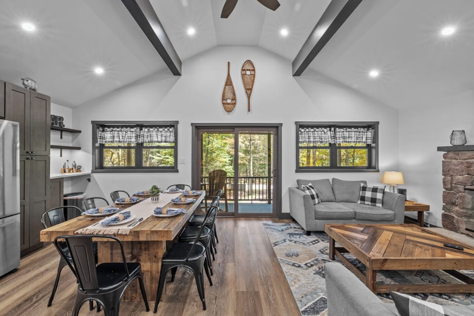 Dining Area | 2nd Floor