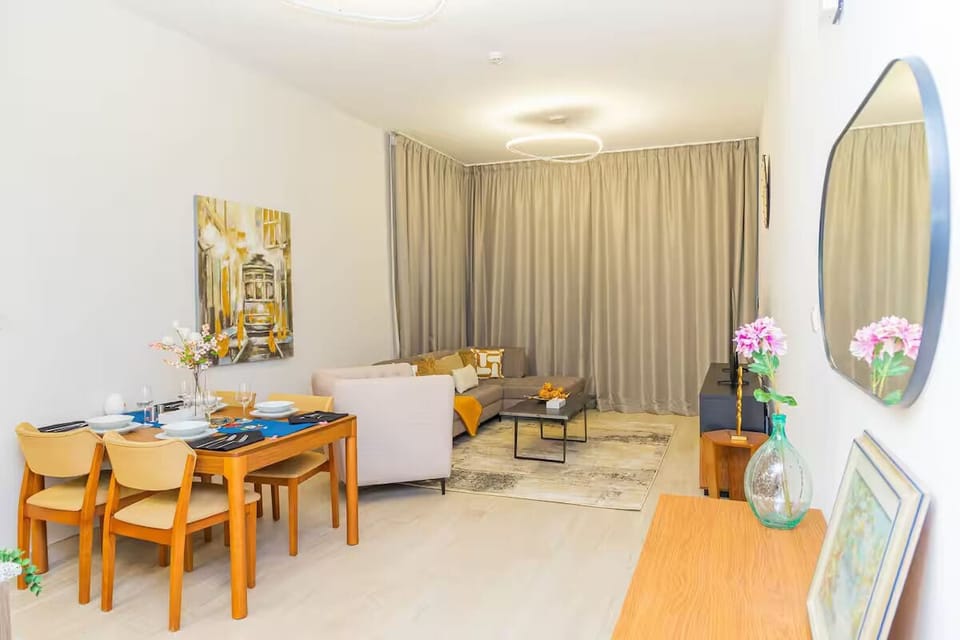 Apartment, Balcony, City View | Living area