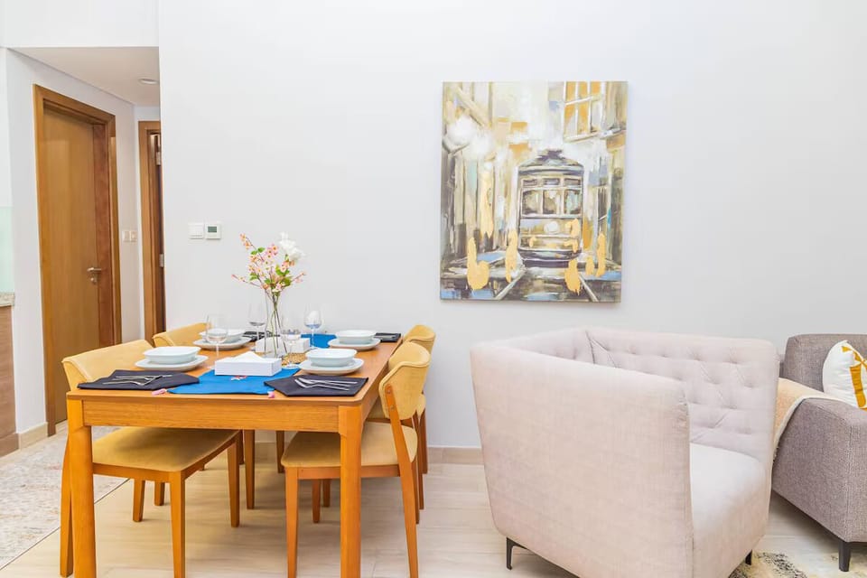 Apartment, Balcony, City View | Dining
