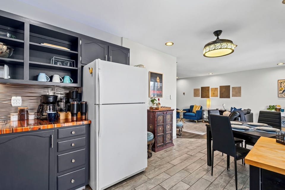 Apartment, Multiple Beds, Kitchen, Garden View | Interior
