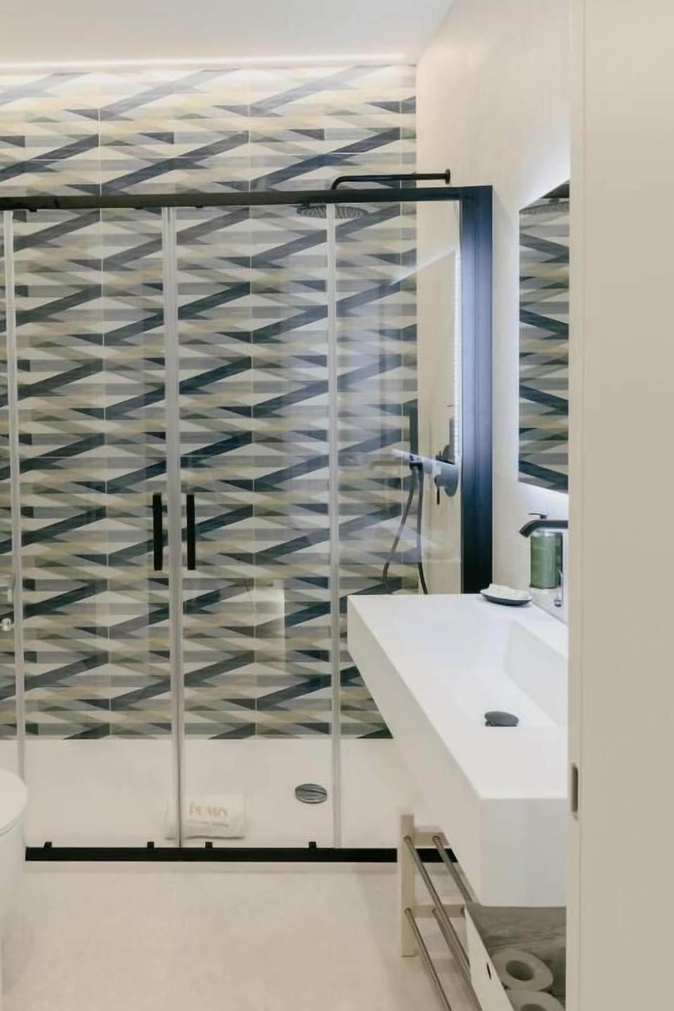 Comfort Double Room, Balcony, Courtyard View | Bathroom | Bidet