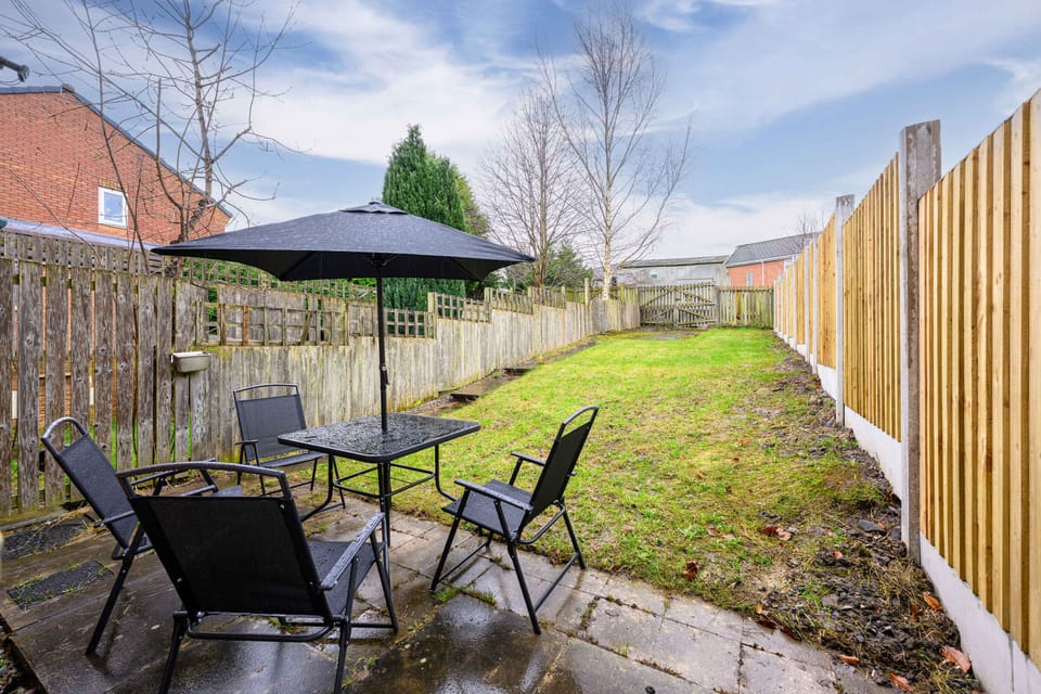 Your quiet garden, a peaceful retreat to unwind after exploring the city