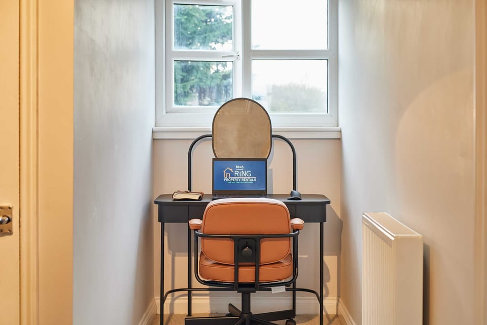 Host and Stay River Hill House House in England