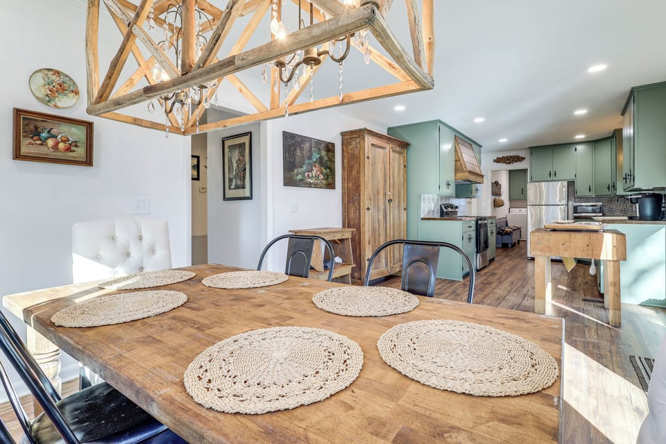 House (2 Bedrooms) | Interior