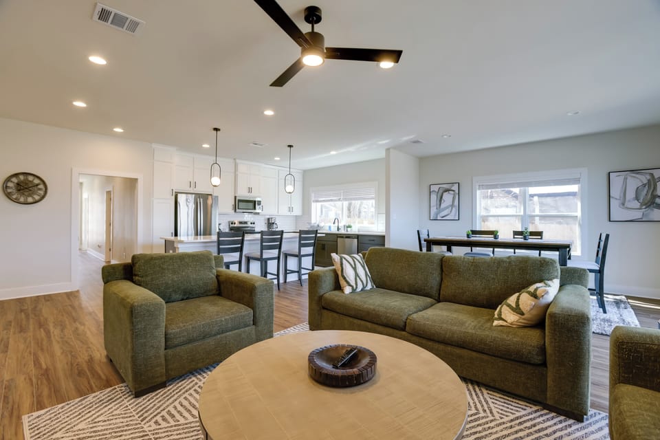House (5 Bedrooms) | Interior