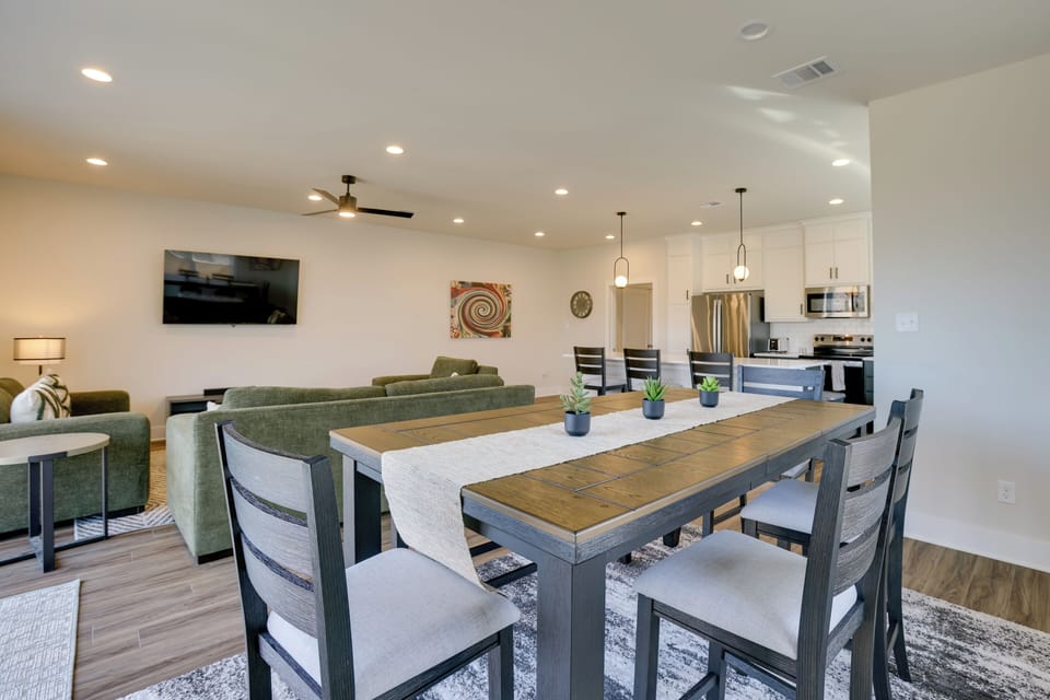 House (5 Bedrooms) | Interior