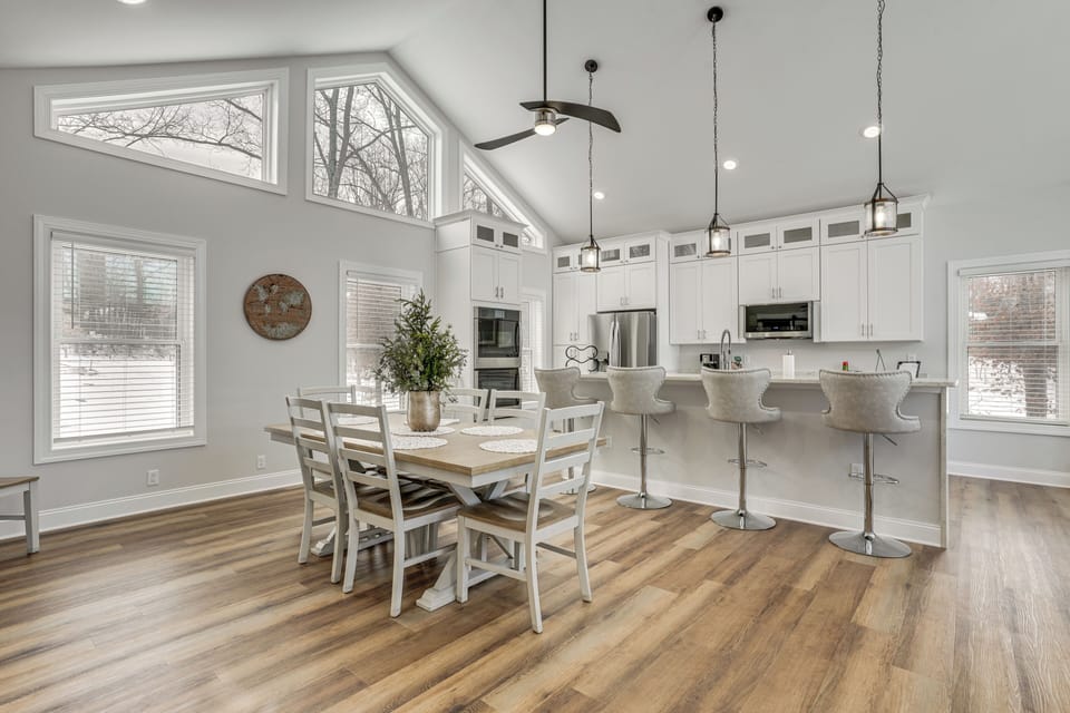 House (3 Bedrooms) | Interior