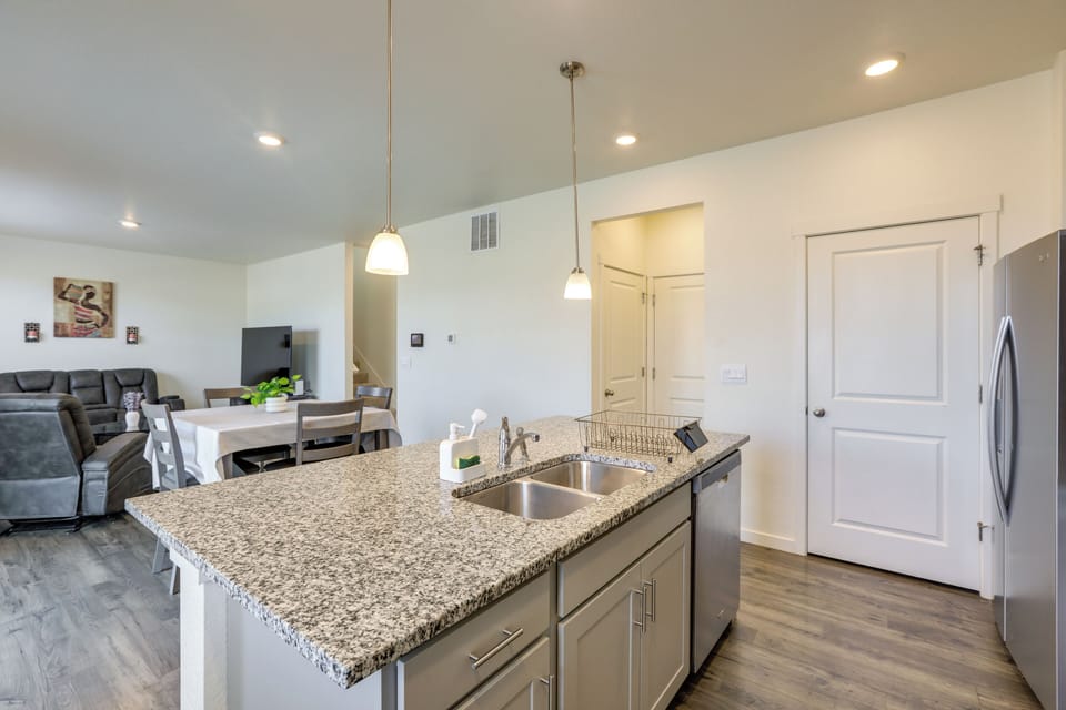 House (4 Bedrooms) | Interior