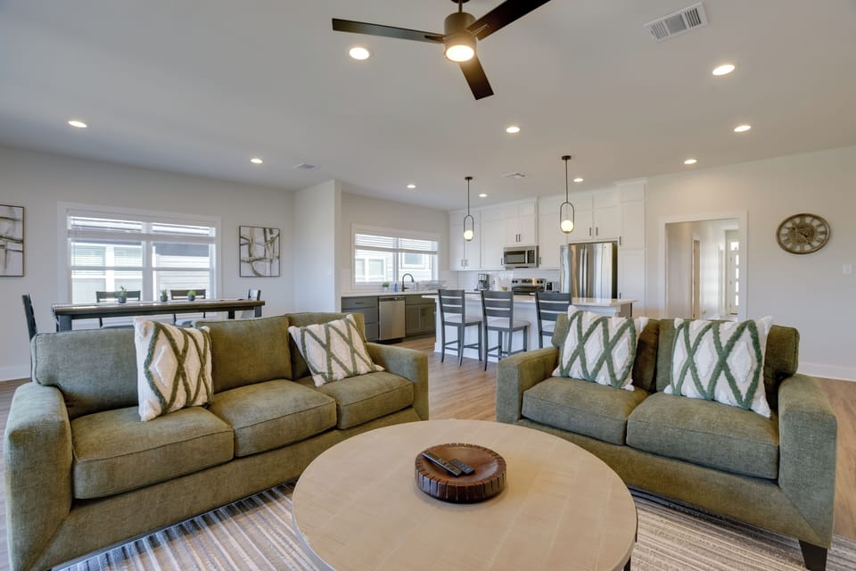 House (5 Bedrooms) | Interior