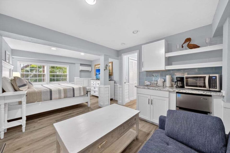 House, 4 Bedrooms | Interior