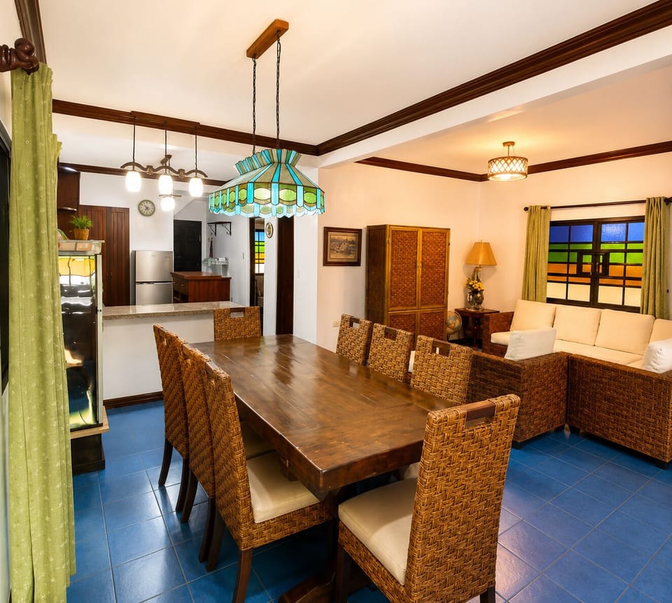 Villa, 4 Bedrooms | Living area
