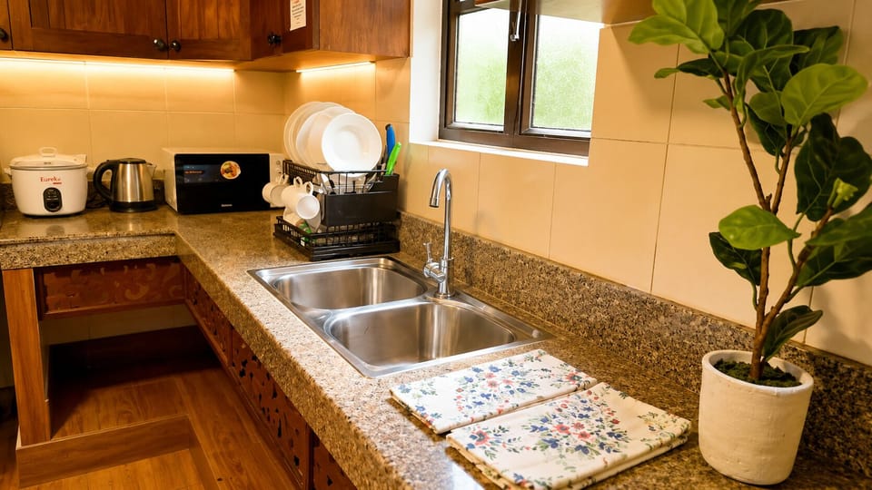 Villa, 4 Bedrooms | Private kitchenette