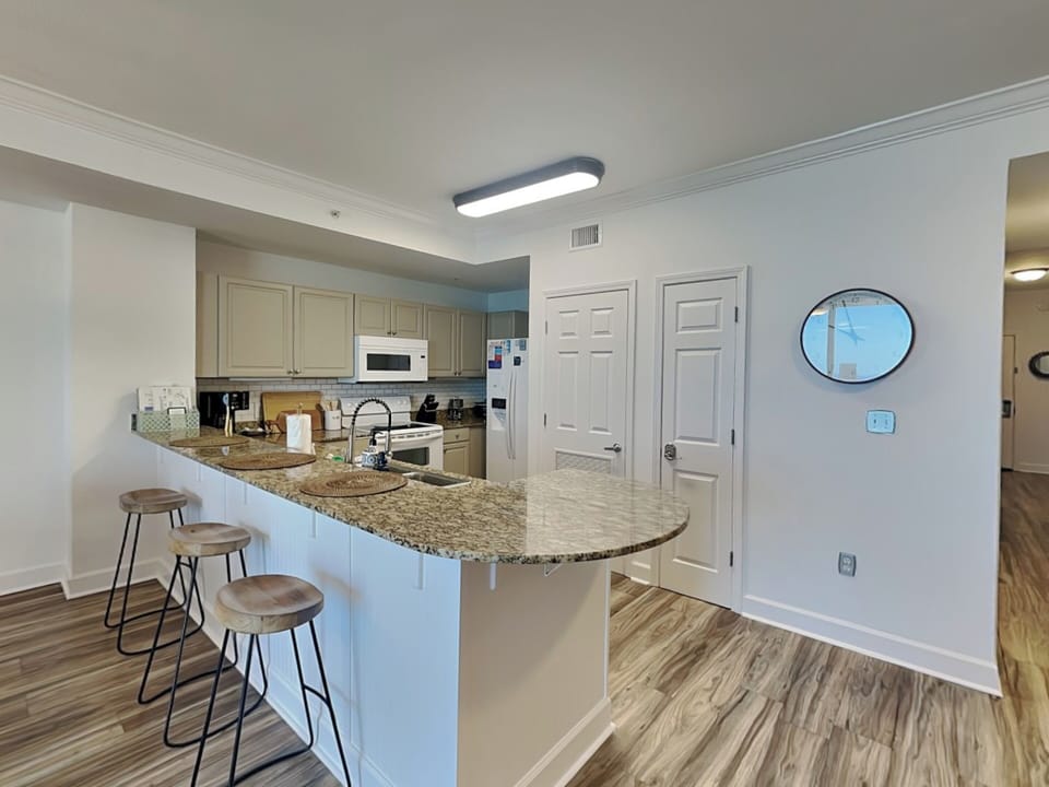 Breakfast Bar - Seating