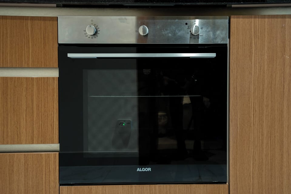 Deluxe Studio | Private kitchen | Full-size fridge, microwave, oven, stovetop