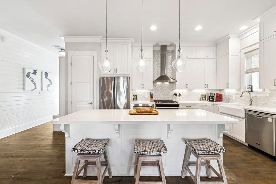 Fully Equipped Chef's Kitchen