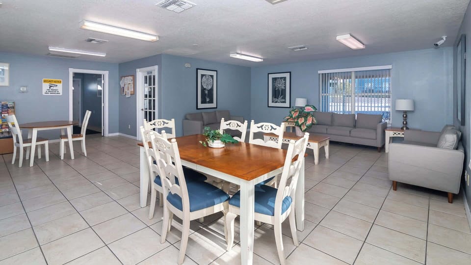 Condo, Multiple Beds, Patio, Garden View (Easy Days At Club Island) | Dining