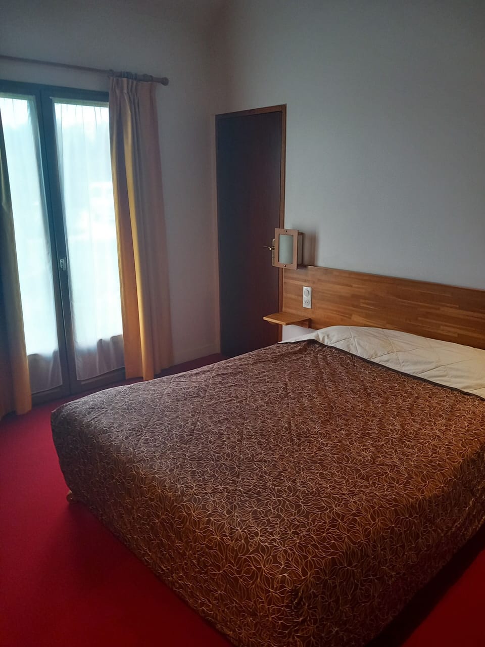 Comfort Double Room, 1 Bedroom | Desk, laptop workspace, free WiFi
