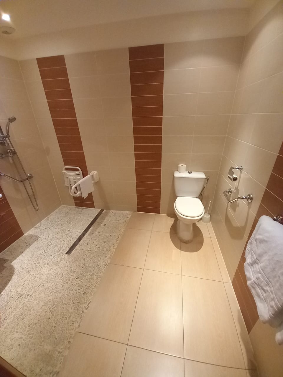 Classic Twin Room, 2 Twin Beds, Garden View | Bathroom