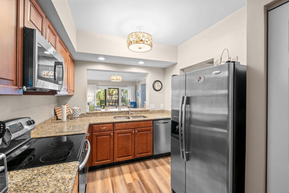 Kitchen with Updated Appliances and Full Size Washer and Dryer