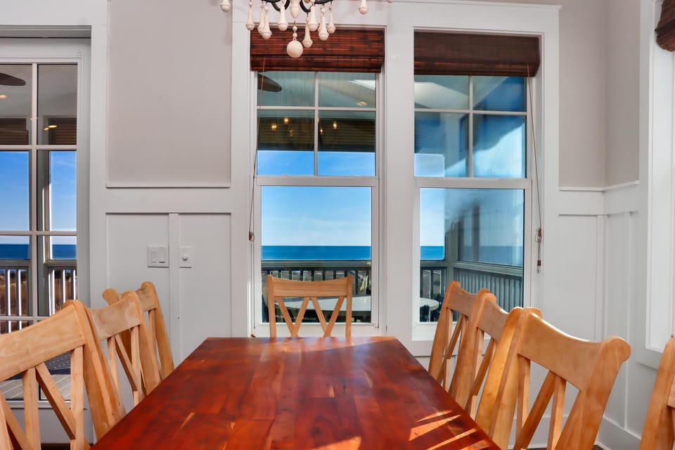 House, Multiple Beds (Southern Charm) | Dining
