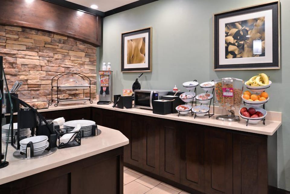Breakfast Bar