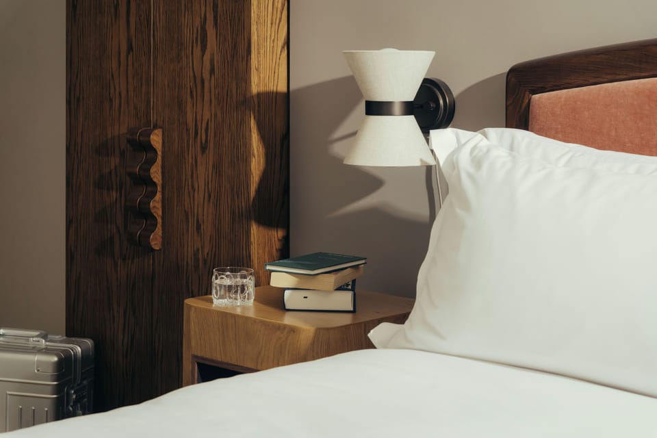 Egyptian cotton sheets, premium bedding, in-room safe, desk