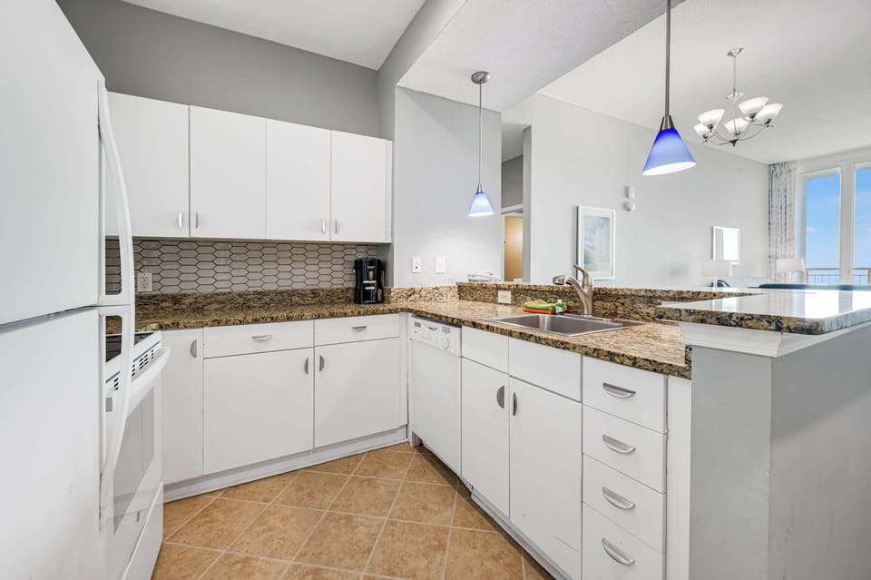 Large Kitchen Area

