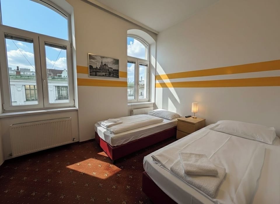 Twin Room | Free WiFi, bed sheets