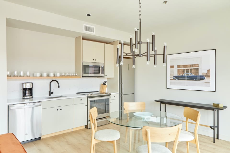 Full Kitchen