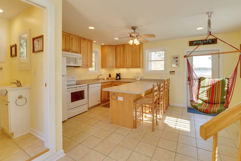 Studio | Kitchen | 1st Floor