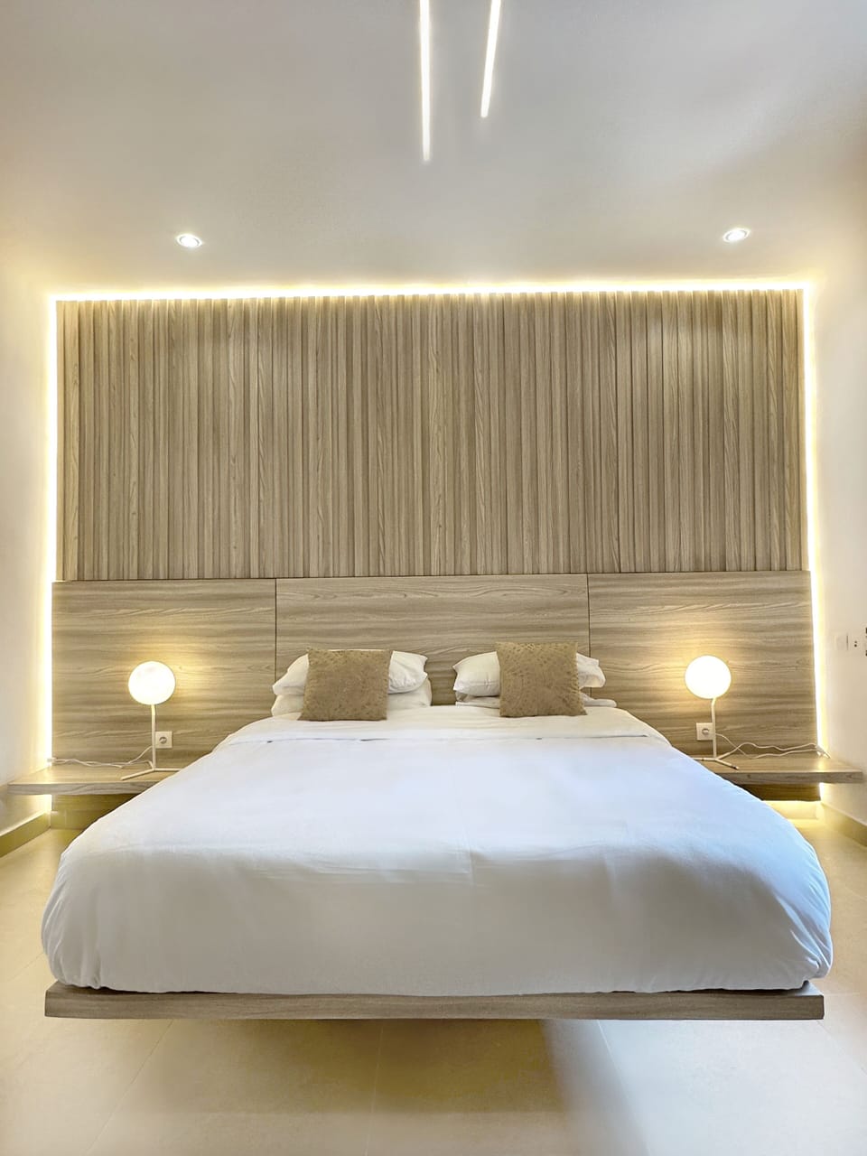 Basic Apartment | In-room safe, soundproofing, iron/ironing board, WiFi (free)
