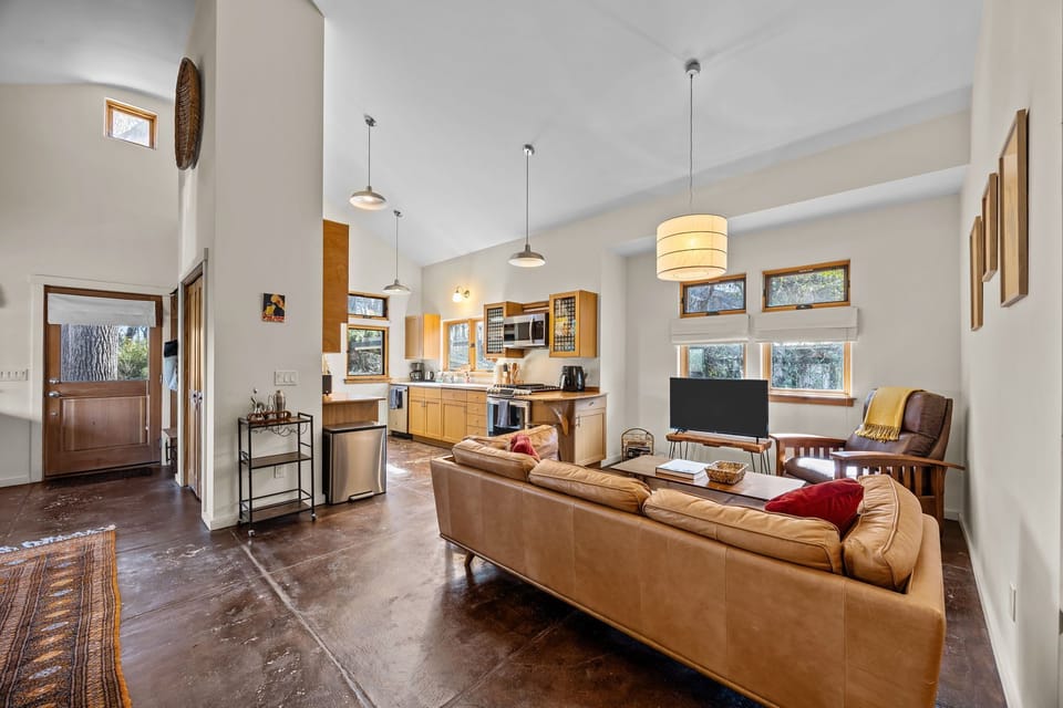 The living space offer an open floor plan that invites you in to relax and spend time with loved ones.