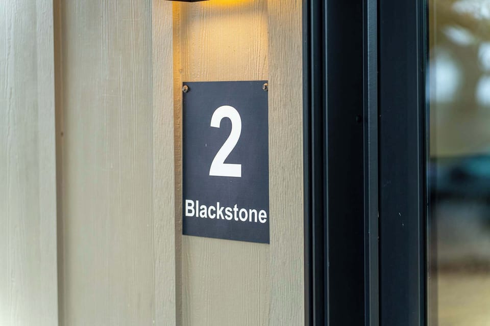 Casita #2: Blackstone