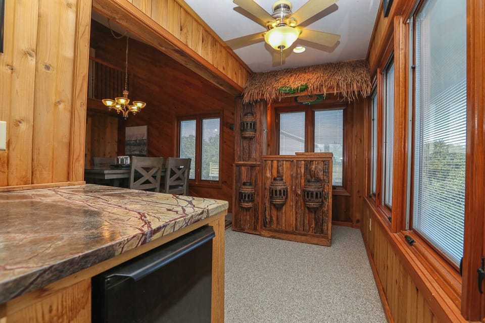 Sun Room 2022