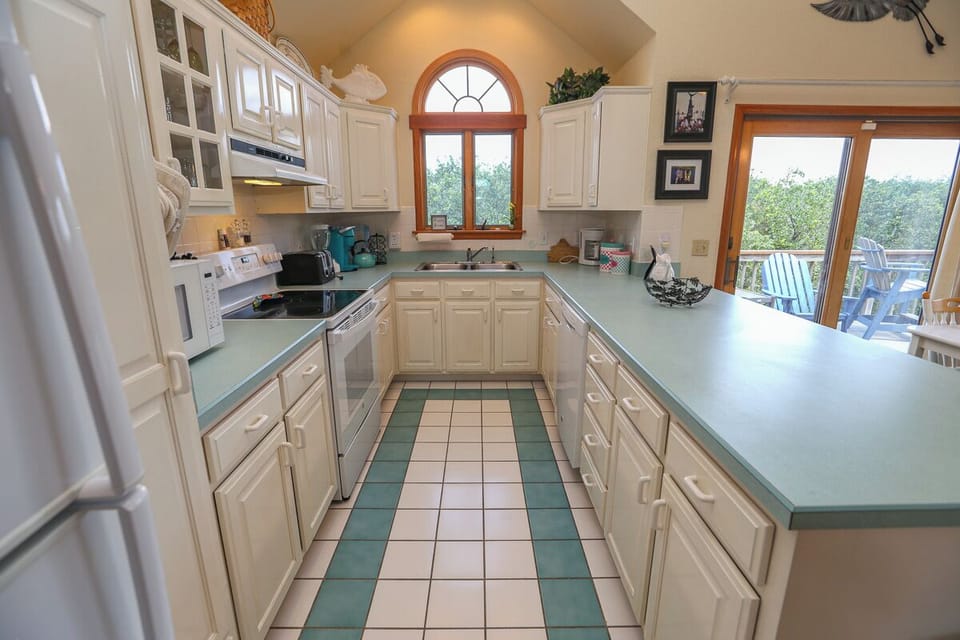 Kitchen 2022