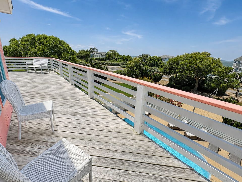 Sundeck 2026