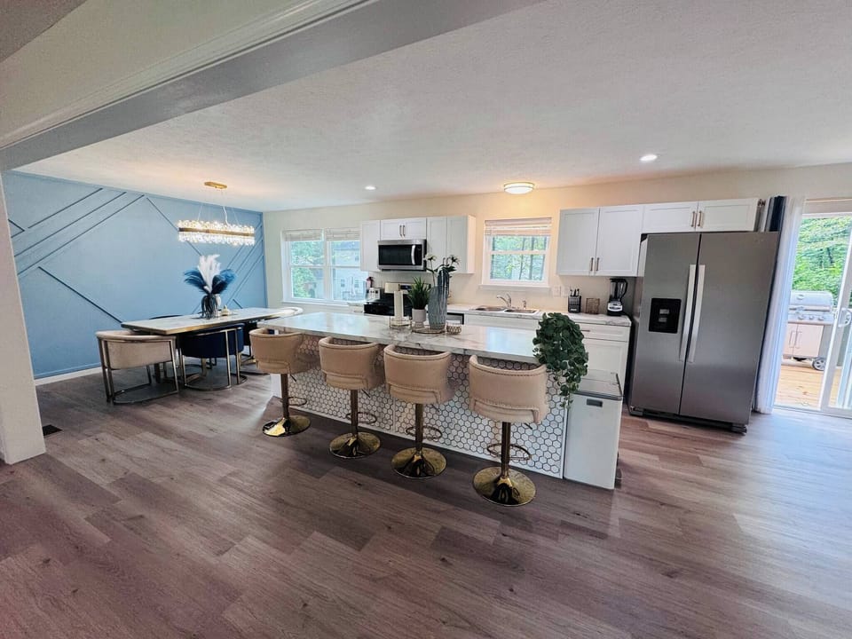 House, 4 Bedrooms, Accessible, Balcony | Private kitchen