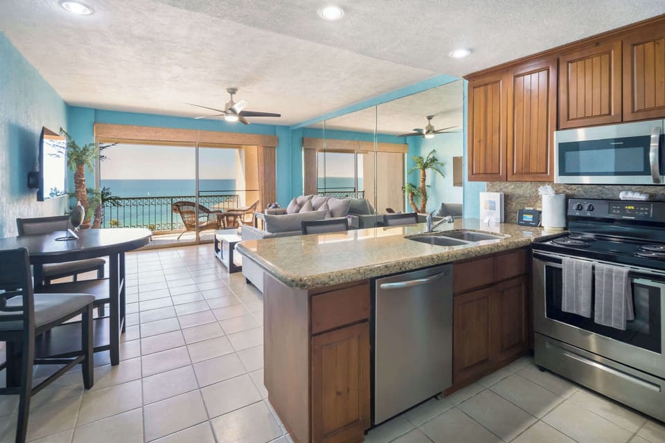 Ocean view from the kitchen and Dining Table