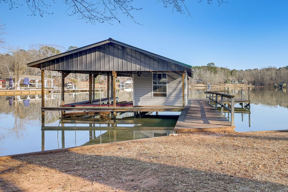 Private Dock | Boat House