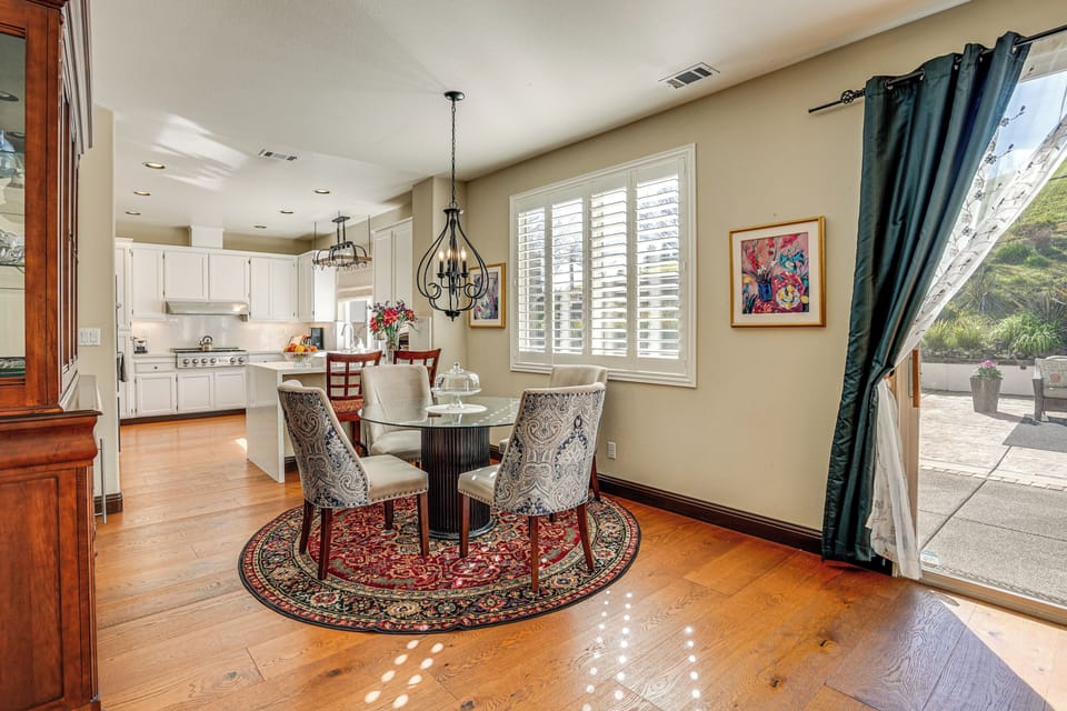 Dining Area | 1st Floor