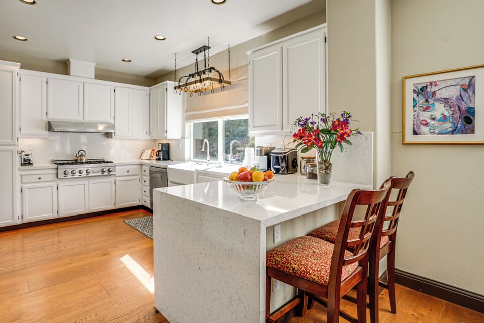 Breakfast Bar | 1st Floor