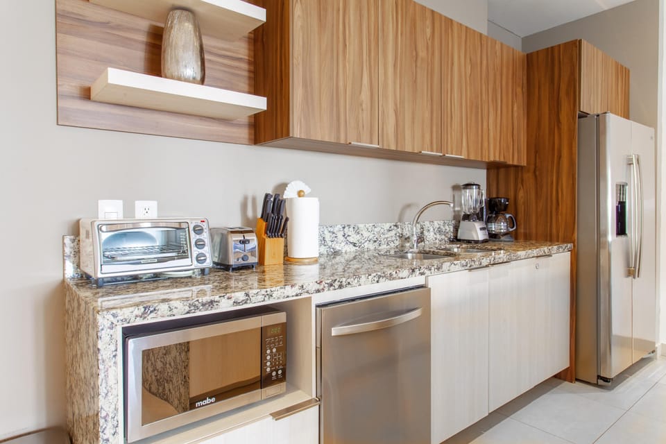 Condo - Image 12