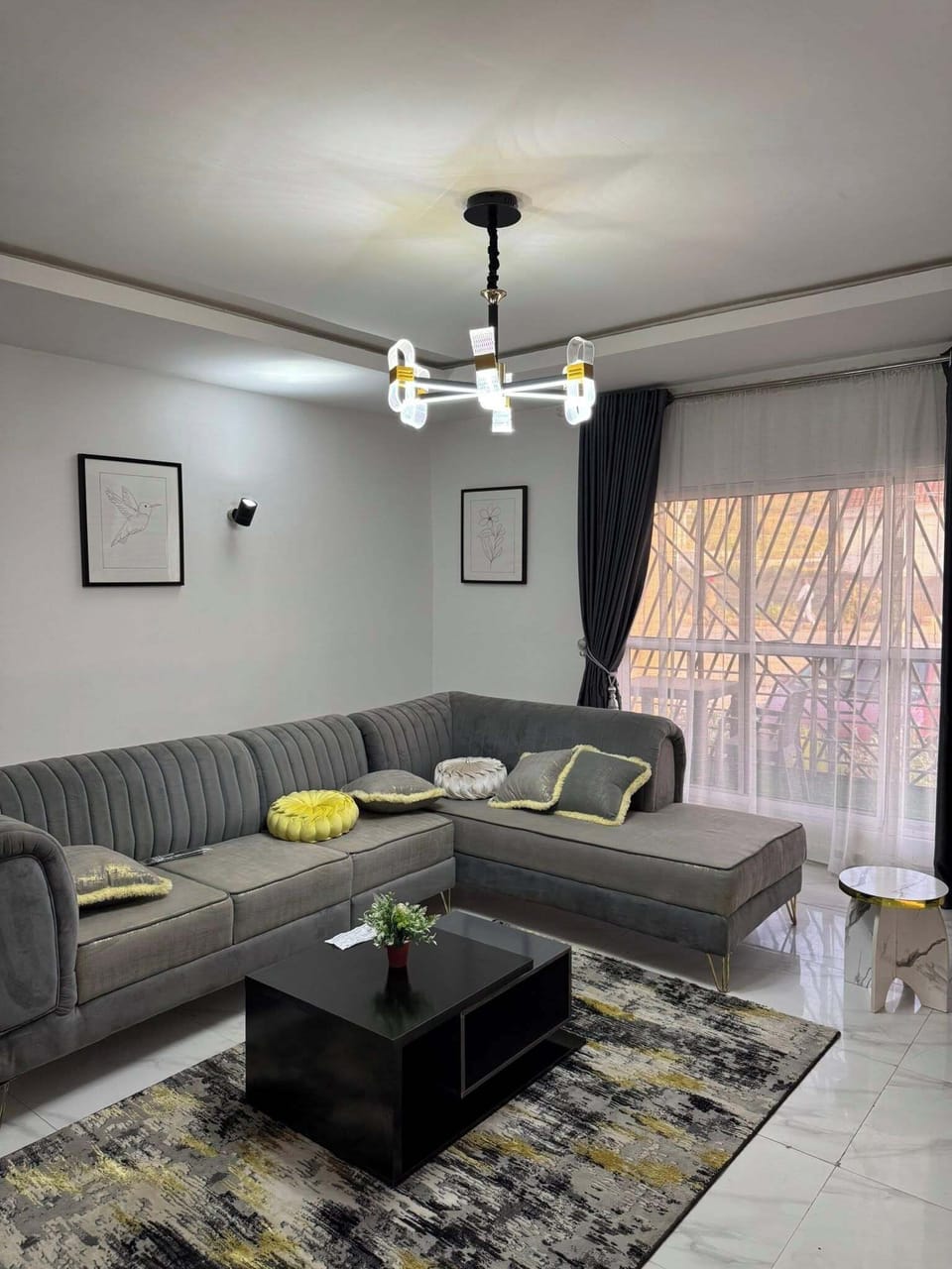 Junior Room, Balcony, City View | Living area
