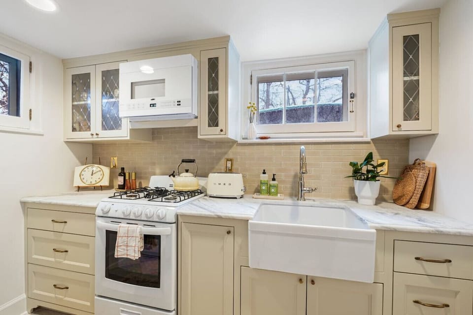 Fully stocked kitchen