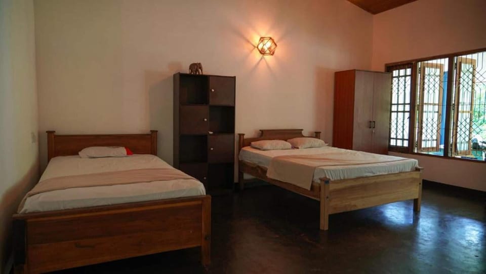 Comfort Double Room, Mountain View | In-room safe, desk, laptop workspace, soundproofing