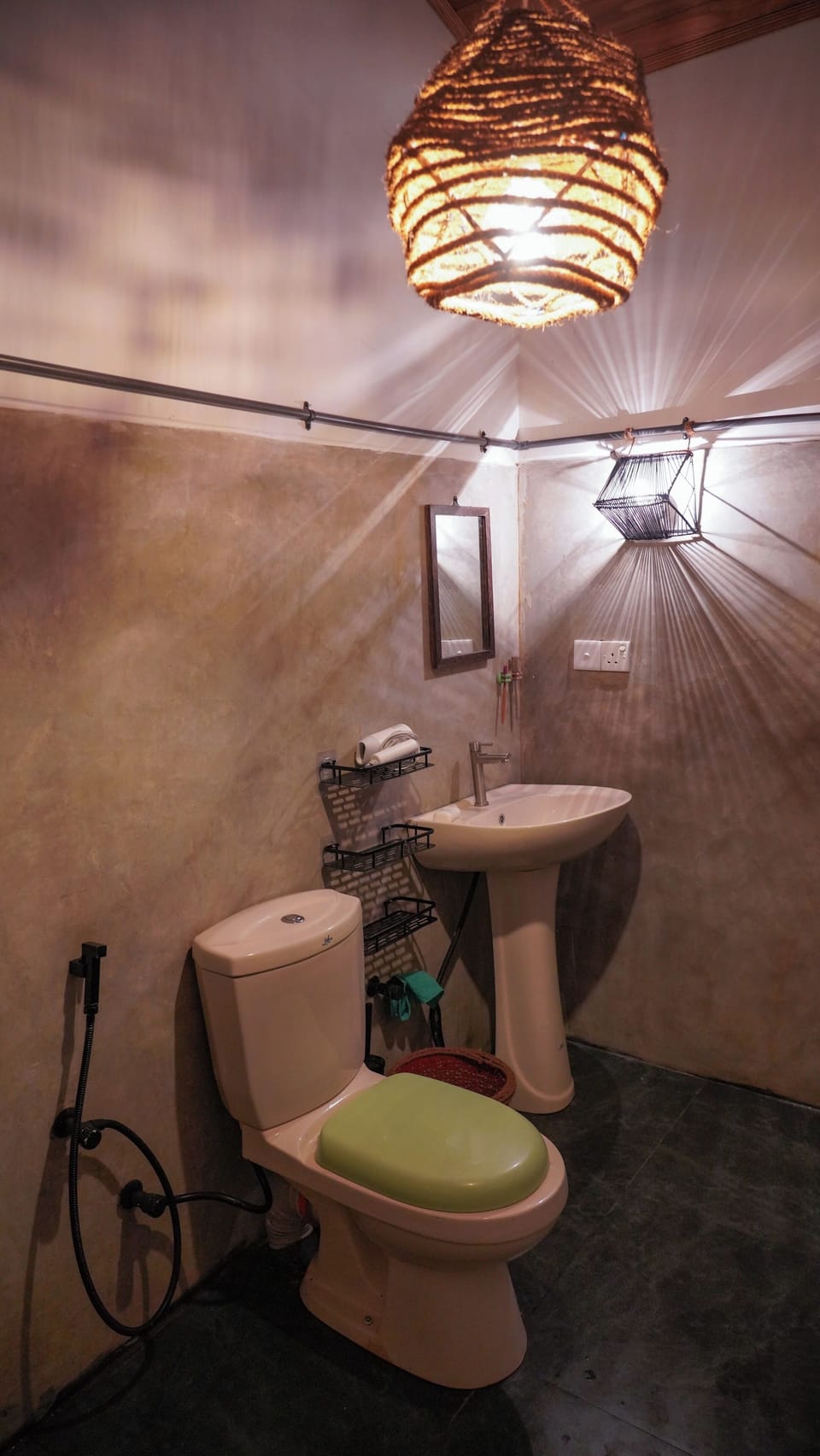 Comfort Double Room, Mountain View | Bathroom | Shower, free toiletries, hair dryer, towels