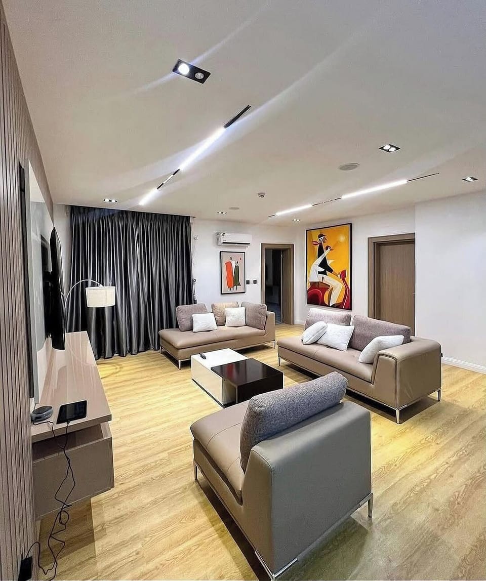 Junior Room, Balcony, City View | Living area
