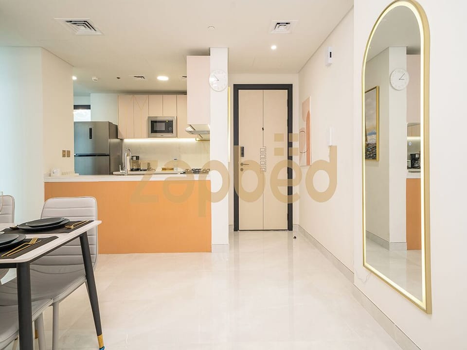 Apartment, Balcony, City View | Dining