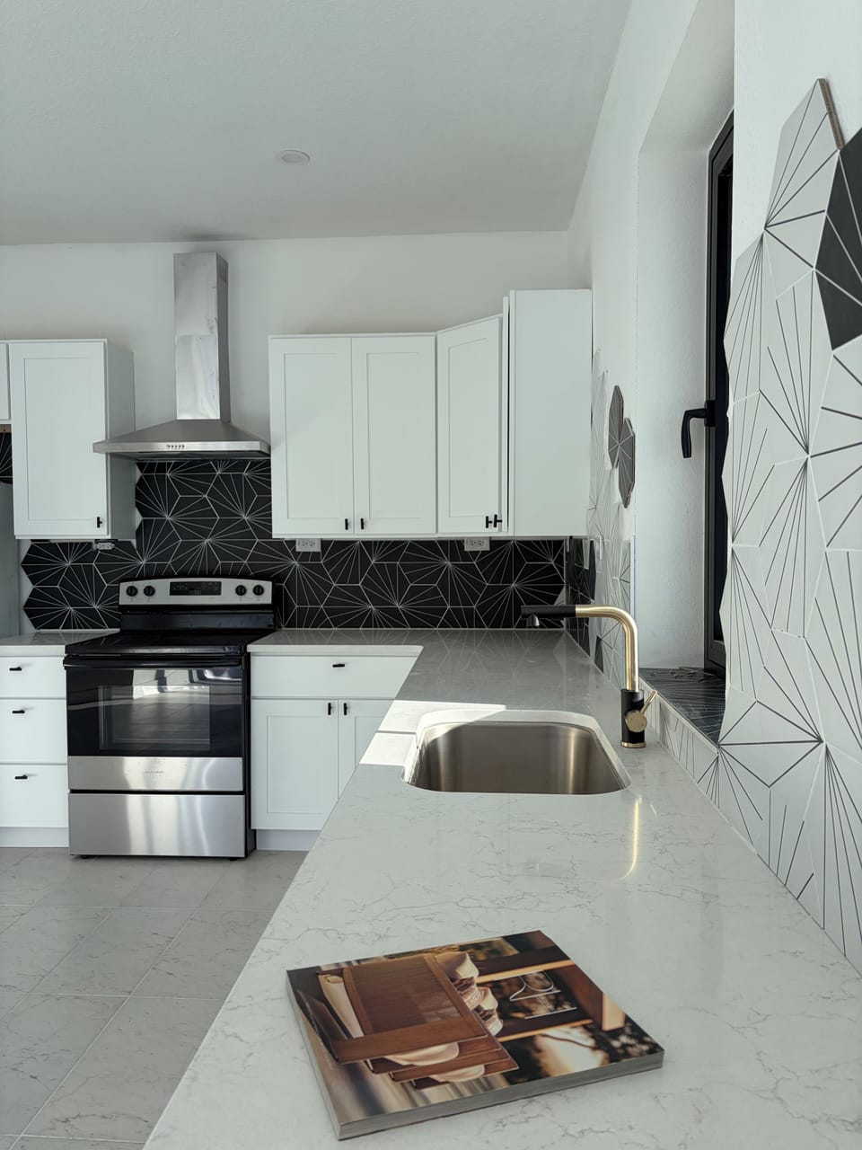 Completely new kitchen with Quartz countertops. 